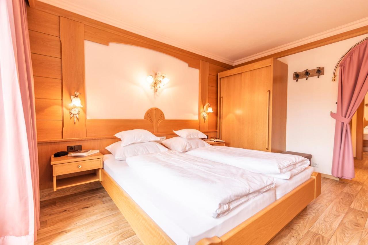 Hotel Garni Apart Tina Ischgl Exterior photo