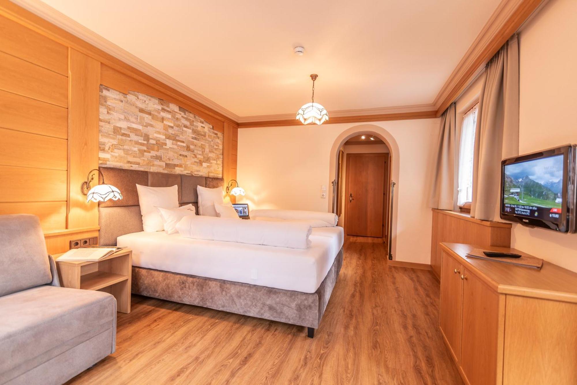 Hotel Garni Apart Tina Ischgl Exterior photo